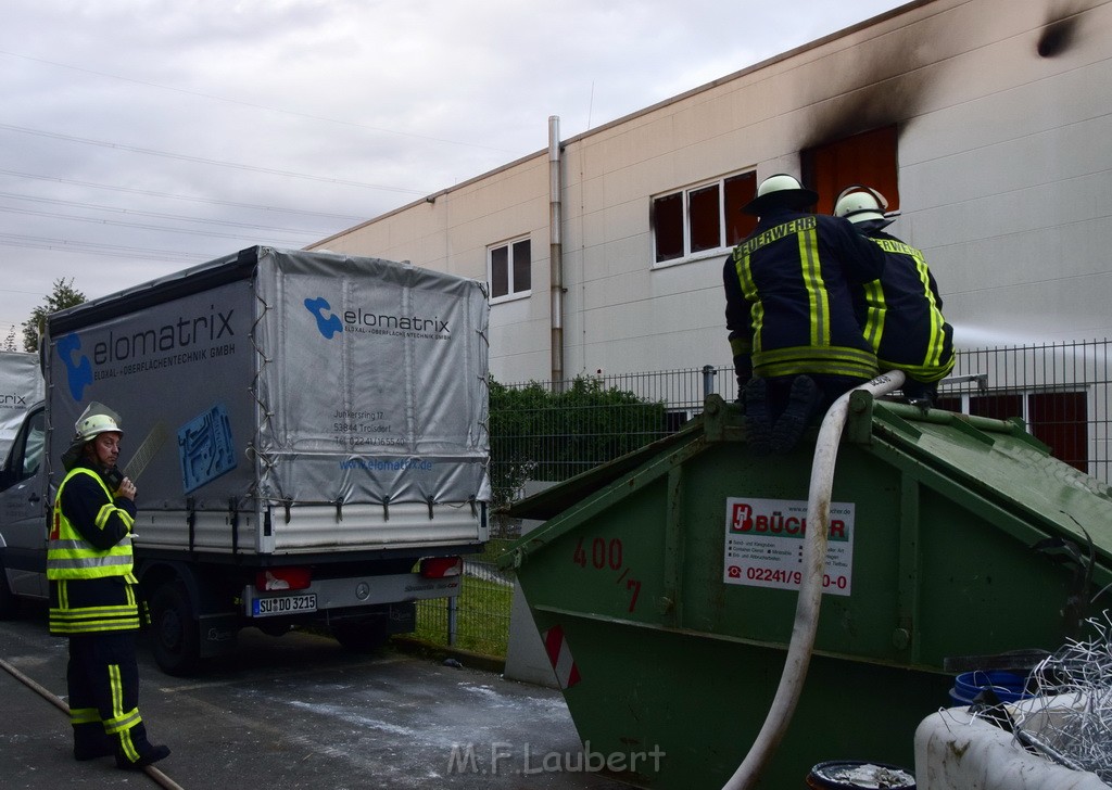 Grossbrand Halle Troisdorf Kriegsdorf Junkersring P207.JPG - Miklos Laubert